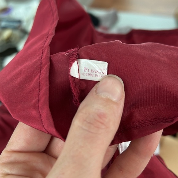 Vintage American Girl Samantha Christmas dress with tights & bow excellent cond - Picture 5 of 9